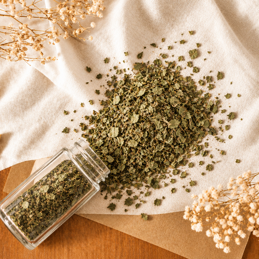 Basil Shredded styled product image